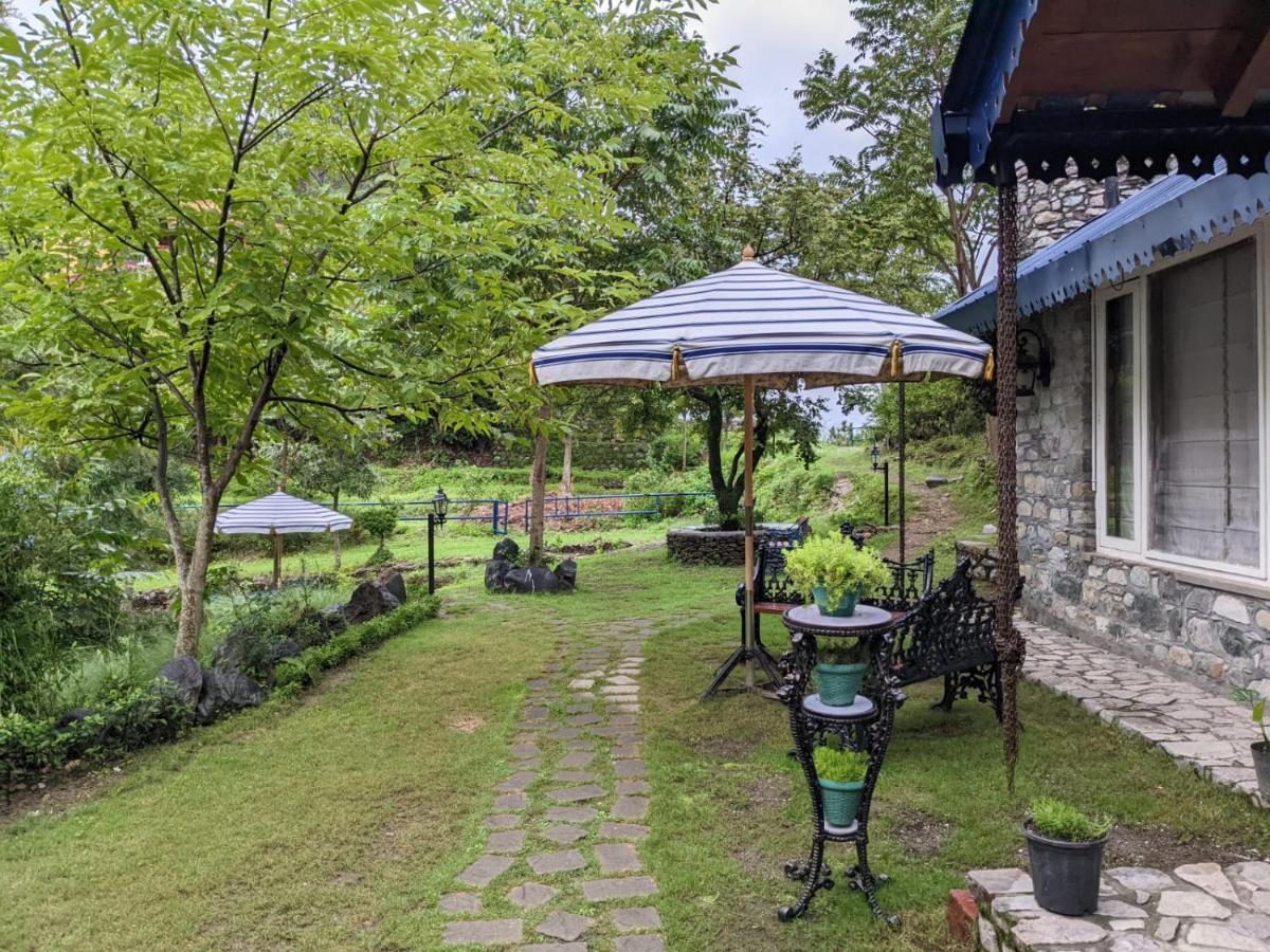 Blue Book At Gethia, Nainital Hotel Exterior foto