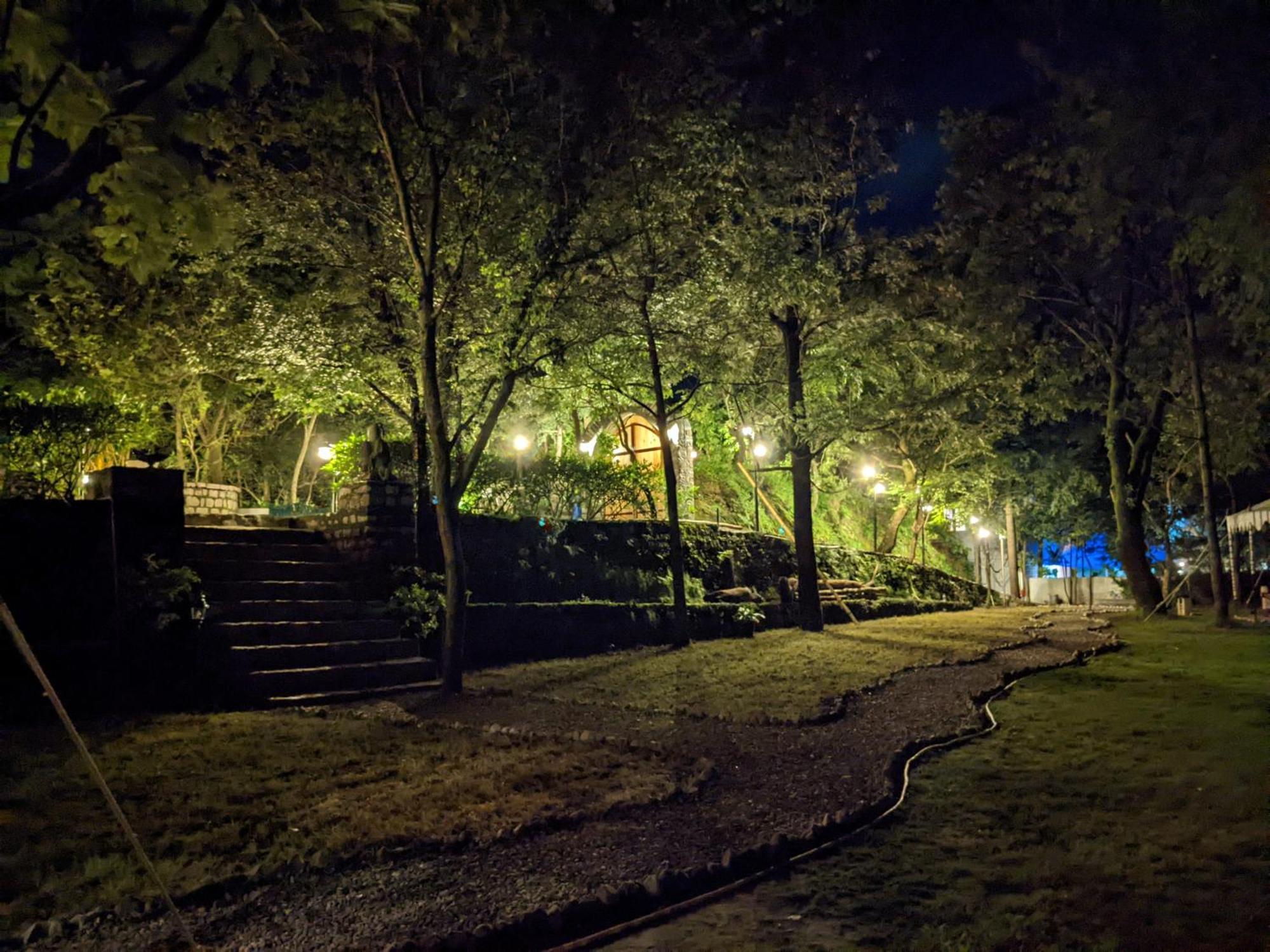 Blue Book At Gethia, Nainital Hotel Exterior foto